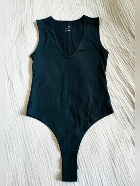 a new day Black V-Neck Sleeveless Bodysuit